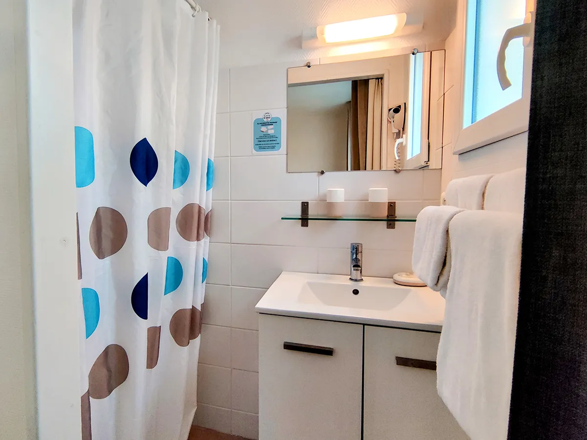 Hotel Casa Cosy Chambre double 7 salle d'eau